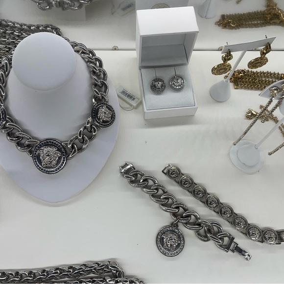 Versace Collection - Picture 6 of 15